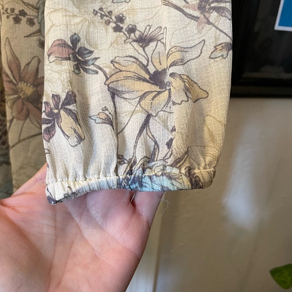 Kimchi Blue blouse - Picture 4 of 5